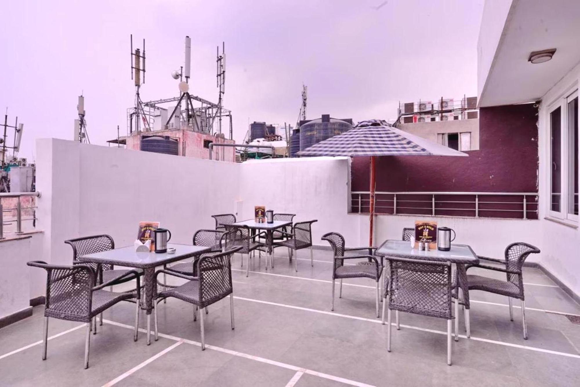 Hotel Emporio View - New Delhi Railway Station - Paharganj Extérieur photo