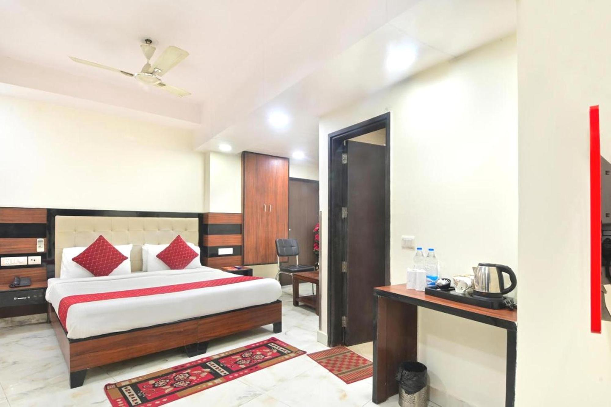 Hotel Emporio View - New Delhi Railway Station - Paharganj Extérieur photo