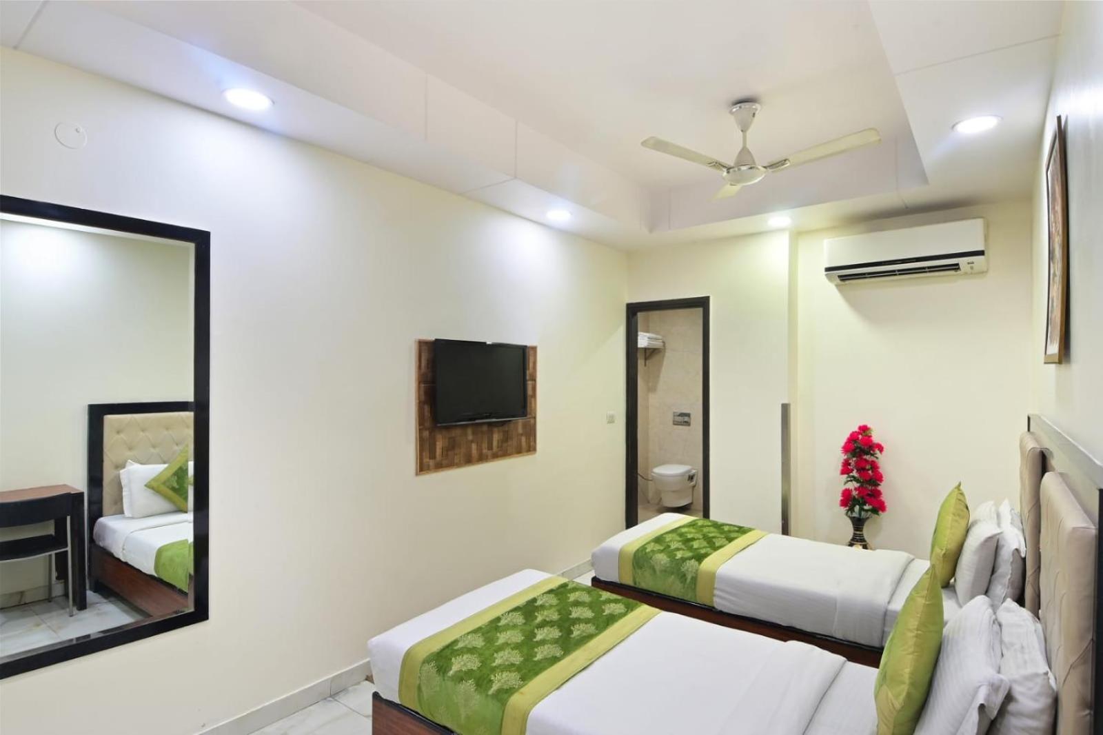 Hotel Emporio View - New Delhi Railway Station - Paharganj Extérieur photo